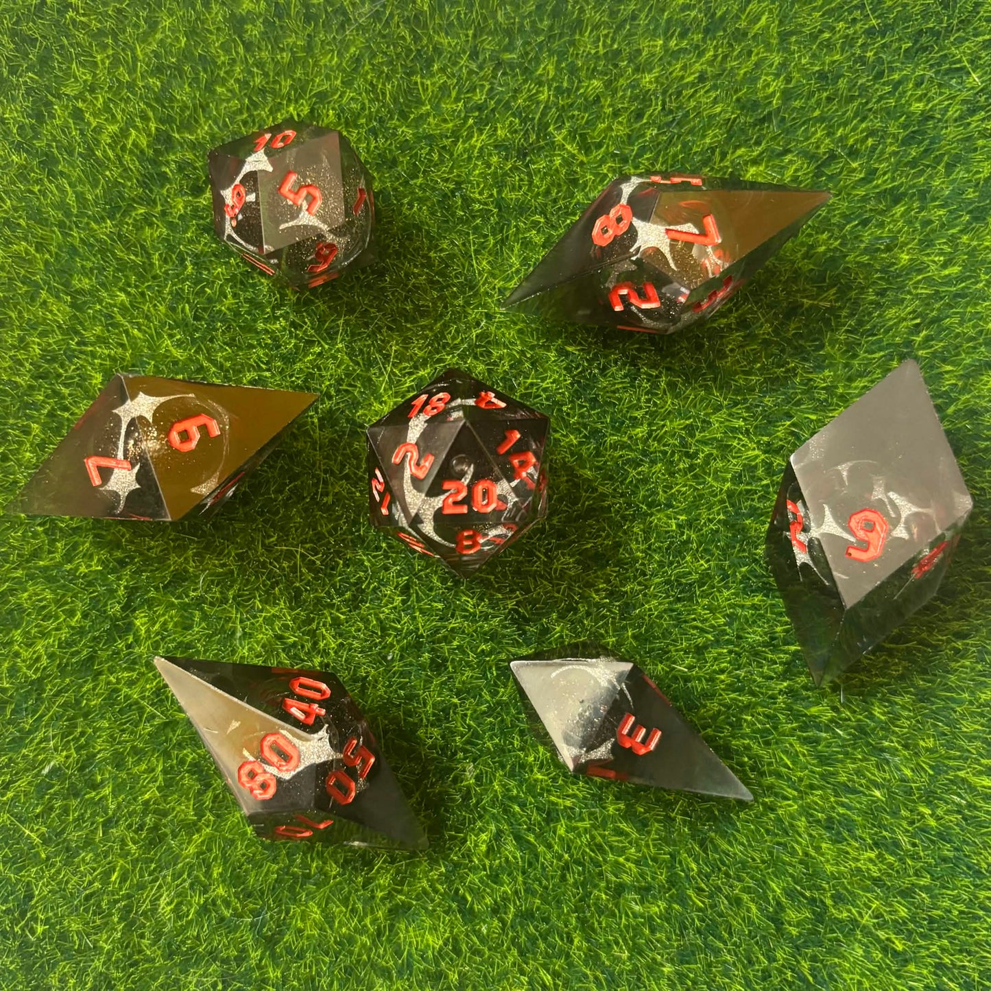 Red Black Shard - Sharp Edge Dice Set