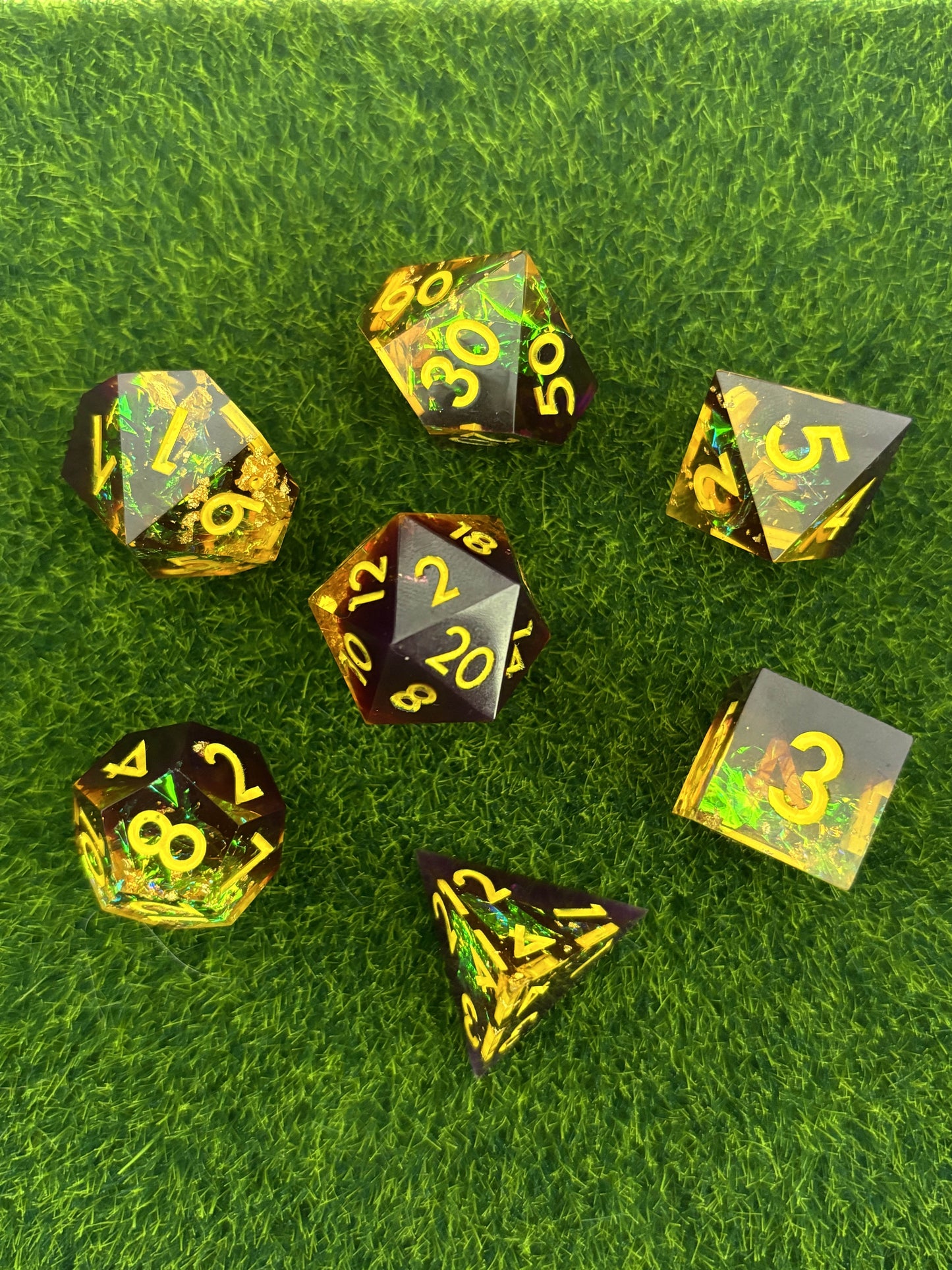 Felix - Sharp Edge Dice Set