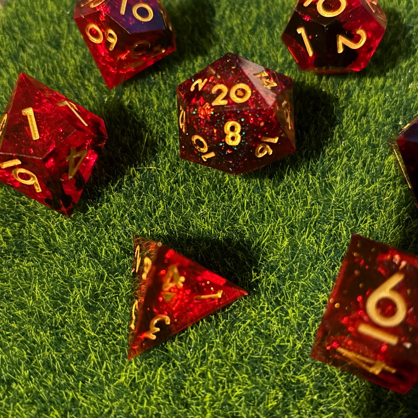 Red Moon - Sharp Edge Dice Set