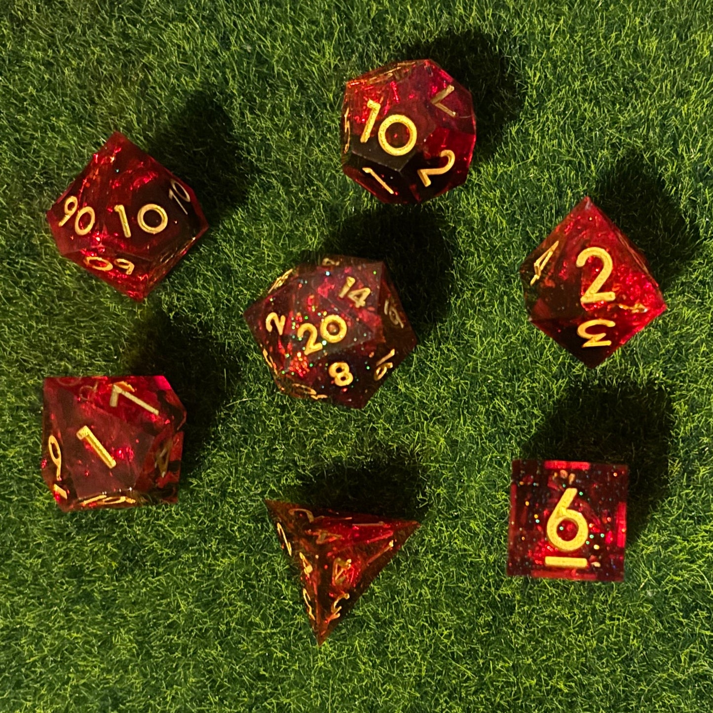 Red Moon - Sharp Edge Dice Set