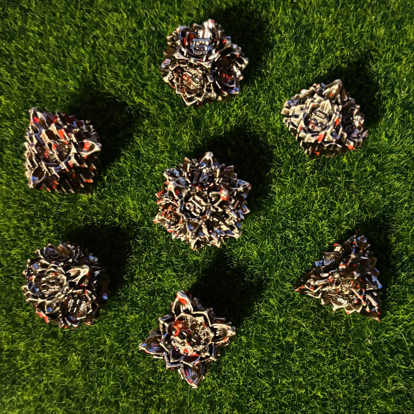 Bloody Roses - Metal Dice Set